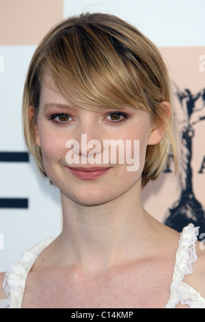 MIA WASIKOWSKA FILM Independent Spirit Awards 2011 : LOS ANGELES CALIFORNIA USA 26 Février 2011 Banque D'Images