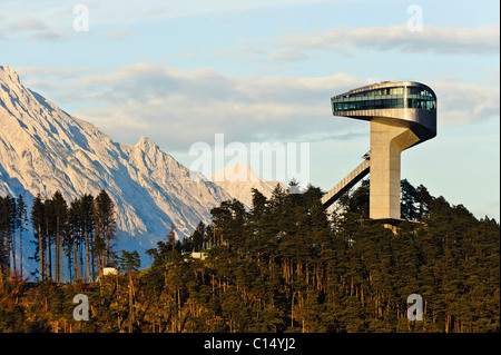 Le saut à ski olympique d'Innsbruck conçu par Zaha Hadid Banque D'Images