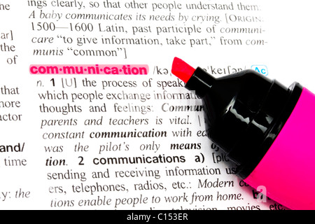 Le mot de la communication a mis en évidence dans un dictionnaire Banque D'Images