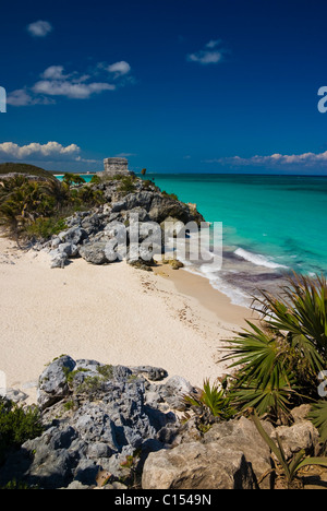 Vue sur plage de Temple du vent Banque D'Images