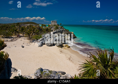 Vue sur plage de Temple du vent Banque D'Images