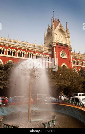 L'Inde, le Bengale occidental, Calcutta, Calcutta, Haute cour avec fontaine en forme de globe en face Banque D'Images