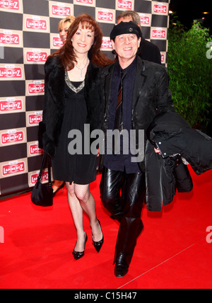 Chanteur de Scorpions, Klaus Meine femme Gabi 'Lambertz Monday Night party' à Alte Wartesaal arrivées tapis rouge - Cologne, Allemagne Banque D'Images