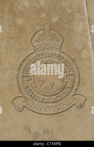 Mémorial de la bataille de Grande-Bretagne à Capel le Ferne. Insigne de 249 escadrons qui ont volé des ouragans en 1940 et un pilote Flt/Lt Nicolson a remporté le VC Banque D'Images