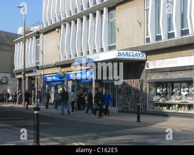 Barclays Bank & Thomas Cook Vacances détaillant Worthing West Sussex Banque D'Images