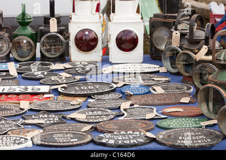 Un adeptes des chemins de vendre à Loughborough, Leicestershire, UK. Banque D'Images