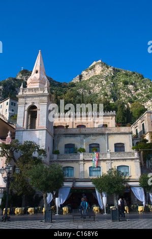 Chiesa di San Giuseppe Eglise à Piazza IX Aprile square vieille ville Taormina Sicile Italie Europe Banque D'Images