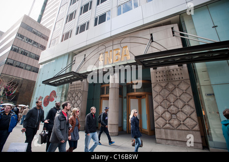 Fermé le magasin NBA sur Fifth Ave. dans Manhattan à New York Banque D'Images