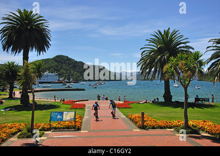 Voir d'estran, Picton, Queen Charlotte Sound, Marlborough Sounds, région de Marlborough, île du Sud, Nouvelle-Zélande Banque D'Images