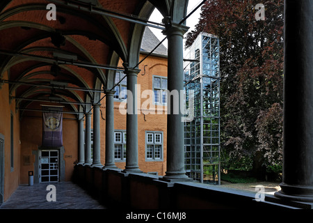 Château Renaissance, Rheydt arcades, Moenchengladbach, région du Bas Rhin, Nordrhein-Westfalen, Germany, Europe Banque D'Images