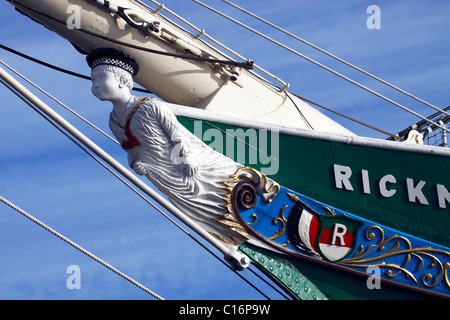 Figure de proue du Rickmer Rickmers, bateau musée dans le port de Hambourg, voile de bateau, Tall Ship, trois-mâts barque, le Windjammer Banque D'Images