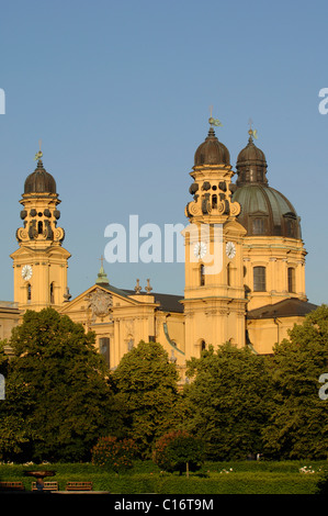 Église Theatinerkirche, Munich, Haute-Bavière, Allemagne, Europe Banque D'Images