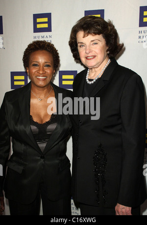 Wanda Sykes et Dianne Feinstein les droits de l'homme gala annuel de la campagne et hero awards tenue à l'hôtel Hyatt Regency Plaza Hotel Los Banque D'Images