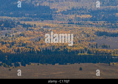 Sommet du signal Mountain Road,East Tetons,Jackson Hole Appartements,Rivière Snake,Parc National de Grand Teton, Wyoming, USA Banque D'Images