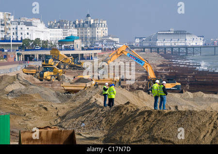 Les gestionnaires du Site Plage de surveillance des travaux de restauration Banque D'Images