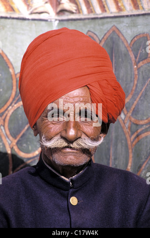 L'Inde, Rajasthan, Jaipur, l'un des porteurs de la célèbre ville Palace Banque D'Images