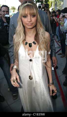 Nicole Richie enceinte à la boutique Kitson sur Melrose Ave célébrant le lancement de sa maison de Harlow 1960 Ligne de bijoux. Los Banque D'Images