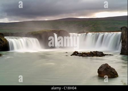 Godafoss cascade Cascade "des dieux", la rivière Skjálfandafljót Þingeyjarsveit, communauté, d'Islande, de l'Europe Banque D'Images