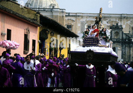 Guatemala, Cordillère centrale, Sacatepequez Department, Antigua, procession de la Semaine Sainte Banque D'Images