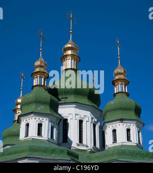 Les dômes de la cathédrale St George (XVII-XVIII) dans Vydubytsky monastère à Kiev, Ukraine Banque D'Images