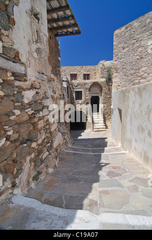 Ruelle dans le centre historique de la ville de Naxos sur la façon de Castro, Cyclades, Grèce, Europe Banque D'Images