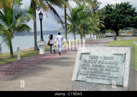 Panama,Latin,Amérique Centrale,Panama City,Amador Causeway,Calzada de Amador,Bahia de Panama,Canal de Panama,parc linéaire,marqueur historique,révolutionnaire,cen Banque D'Images