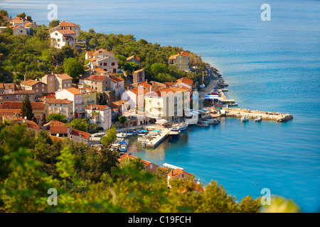 Valun, village de pêcheurs de l'île de Cres, Croatie Banque D'Images