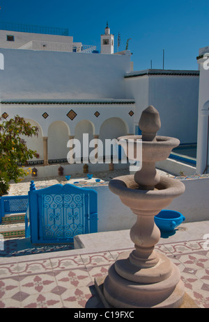 La Tunisie, Sidi Bou Saïd, Cour sur le toit Banque D'Images