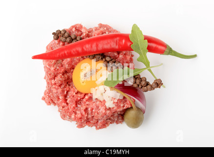 Vue de dessus de steak tartare - studio Banque D'Images