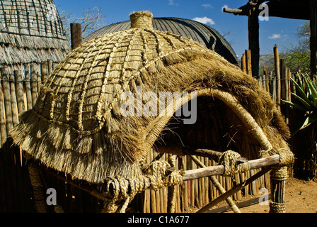 Le stockage traditionnel hut, Shakaland, Afrique du Sud Banque D'Images