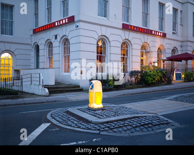 Raymond Blanc's restaurant, Brasserie 'Blanc', à Cheltenham, Gloucestershire, Royaume-Uni. Banque D'Images