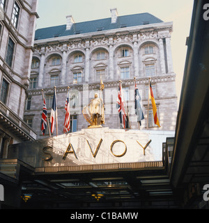 L'Hôtel Savoy, le Strand, London, England, UK, FR Banque D'Images