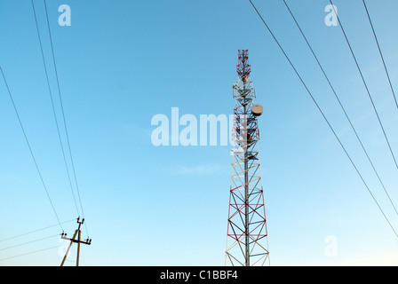 Tour de l'antenne de téléphone cellulaire Banque D'Images