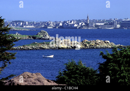 La France, Finistère, Roscoff vu de l'île de Batz Banque D'Images