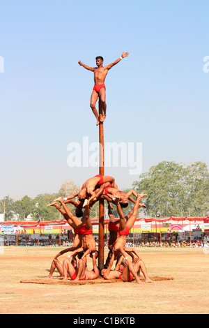 Mallakhamb ou Malkhamb, un sport traditionnel indien de Maharashtra state Banque D'Images