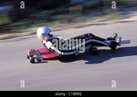 France, Bouches du Rhône, extrem sport : street luge Banque D'Images