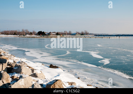 La rive du lac Érié glacées à Leamington, en Ontario. Banque D'Images