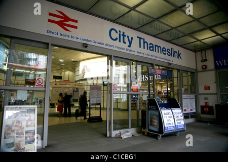 Vue générale de gv City Thameslink Gare à Londres, Angleterre. Banque D'Images