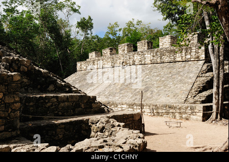 La cour de jeu dans les ruines de Coba dans l'État de Quintana Roo, Mexique Banque D'Images