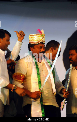 Super star de l'Inde du sud, de l'industrie de films Telugu acteur devenu politicien Chiranjeevi, président parti Rajyam Praja (PRP) Banque D'Images