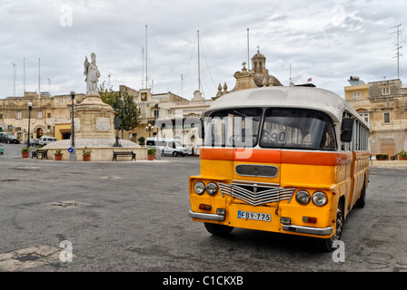 - Bus maltais Siggiewi, Malte Banque D'Images