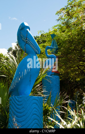 Fun autour de statues de jeux pour enfants, promenade de l'Esplanade, Cairns, Queensland, Australie. Banque D'Images