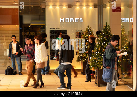 Le plus grand magasin à la gare de Yokohama, Kanagawa JP Banque D'Images