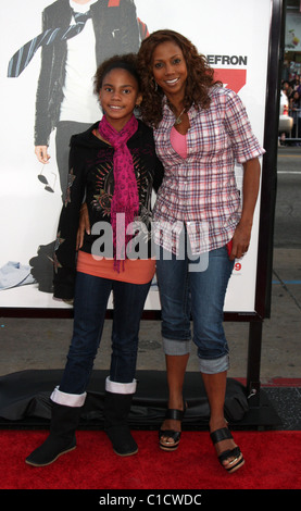 Holly Robinson Peete et sa fille 17 fois Première Mondiale au Grauman's Chinese Theatre de Los Angeles - Los Angeles, des arrivées Banque D'Images