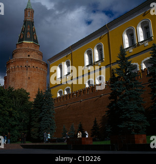 La Russie Moscou Kremlin Alexanders Corner Jardin Tour Uglovaya Arsyenalnaya - Arsenal Sobakina Banque D'Images