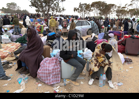 Réfugiés dans le camp de réfugiés de Shousha, Ben Gardane, Tunisie Banque D'Images