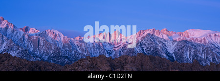 Aube sur Mt. Whitney, la Sierra Nevada, en Californie Banque D'Images