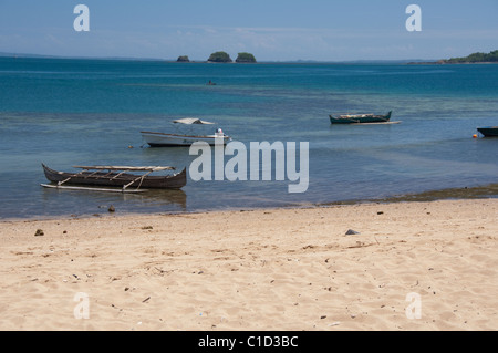 Madagascar, île de Nosy Komba (à côté de Nosy Be) village de pêcheurs d'Ampangoriana. Banque D'Images