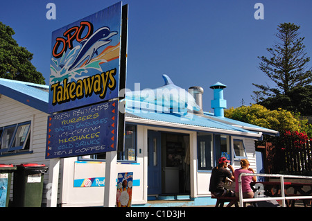 Opo takeaways shop sur estran, Opononi, Northland, North Island, New Zealand Banque D'Images