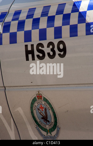 La police australienne voiture garée près du Pont du Port de Sydney, NSW, Australie Banque D'Images